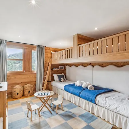Skylodge By Mrs Miggins *